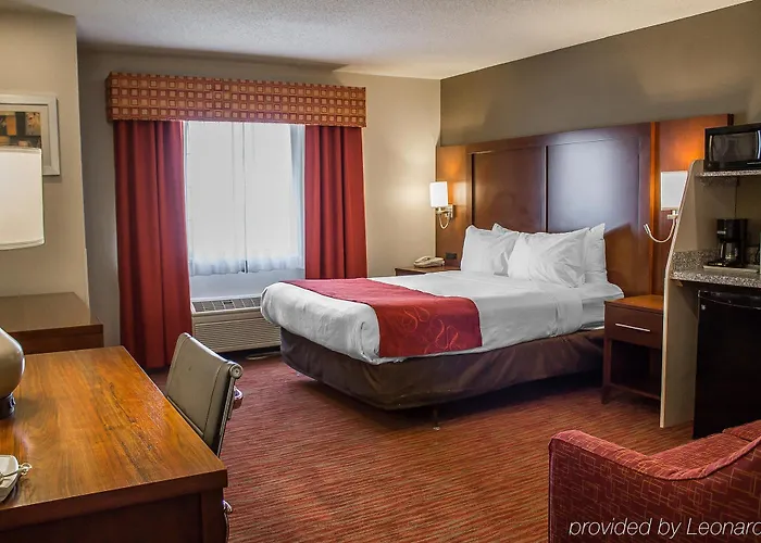 Hotel Comfort Expo Center 4*
