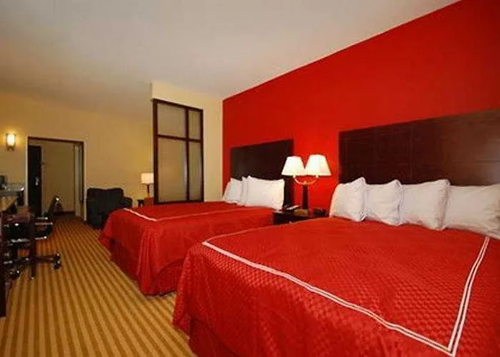 Hotel Comfort Expo Center 4*